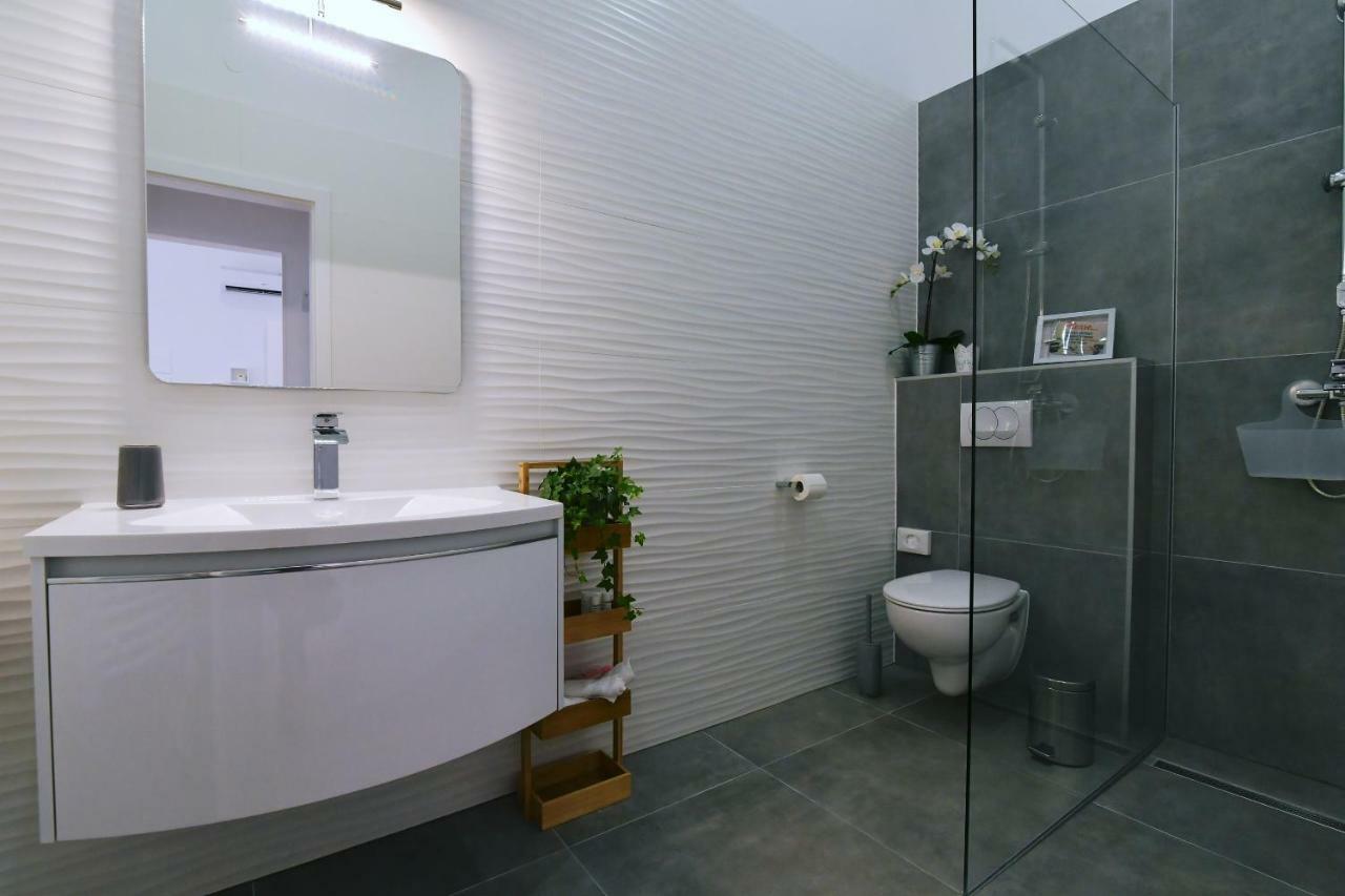Vitopolis 3 *